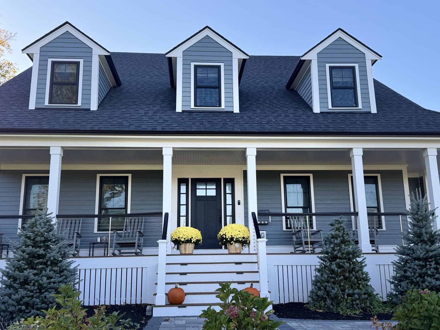 The front of the Abington Graduate House on a clear day
